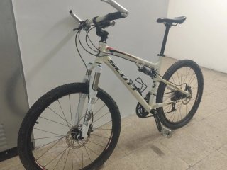 Bici Doble Suspensión y Frenos Disco.