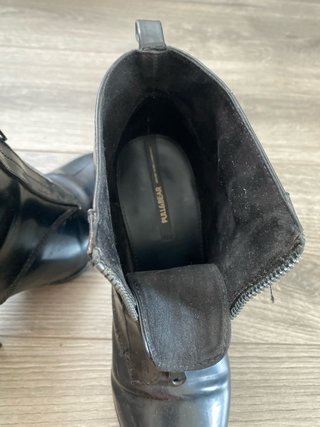 Botines charol negros con cremallera