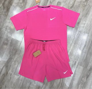 Conjunto deportivo Nike en muy buen estado.  C
