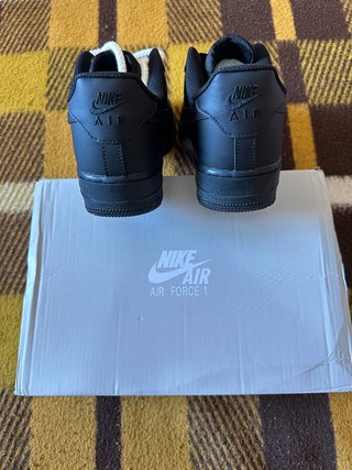 Nike Air Force 1 '07 Negras