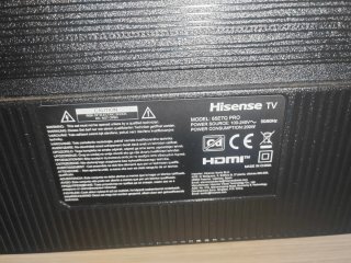 Smart TV negra 65 pulgadas
