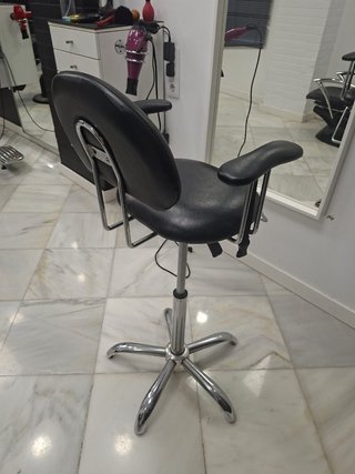 Sillón peluquería infantil negro