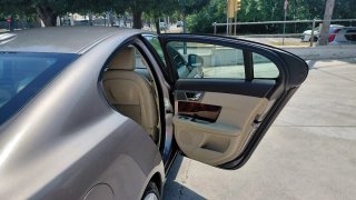 Jaguar XF 2011