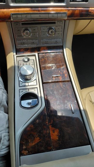 Jaguar XF 2011