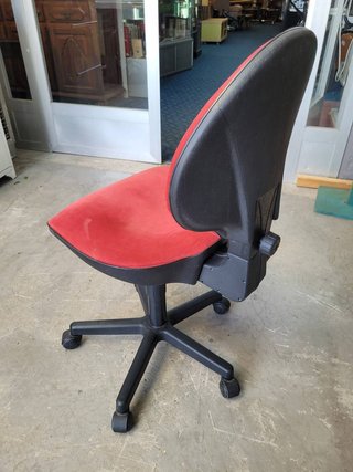 SEDIA DA UFFICIO CON ROTELLE