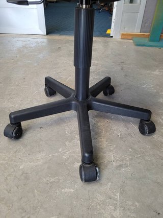 SEDIA DA UFFICIO CON ROTELLE