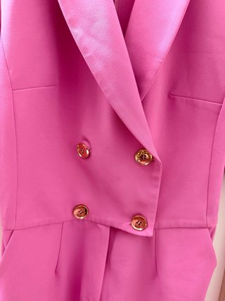 Mono Sahoco rosa fucsia botones dorados T.M