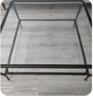 Mesa de centro cristal y metal negra