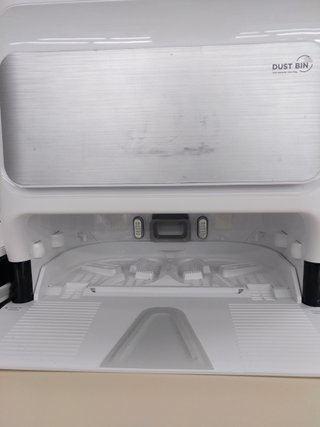 Robot aspirador y friegasuelos Eureka J12 Ultra