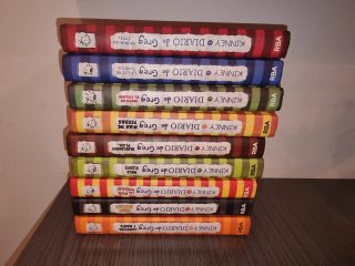 Lote de 9 libros de la saga "Diario de Greg"