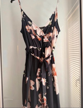Vestido largo floral negro y rosa