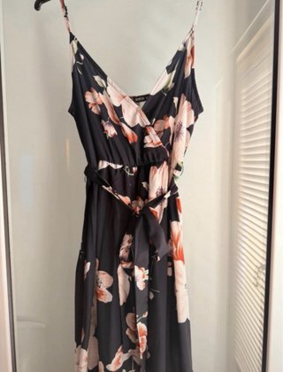 Vestido largo floral negro y rosa