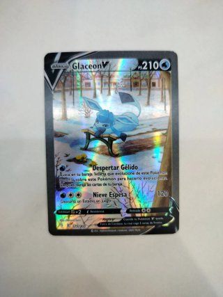 Carta Glaceon V Full Art 175/203 Pokémon