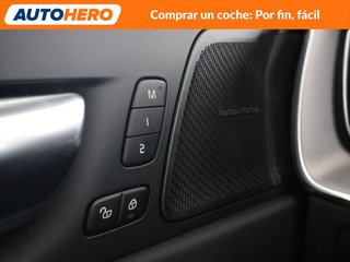 Volvo XC60 2.0 D4 R-Design 2WD