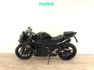 SUZUKI GSX R600 (AKRAPOVIC HOMOLOGADO)