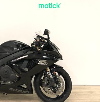 SUZUKI GSX R600 (AKRAPOVIC HOMOLOGADO)