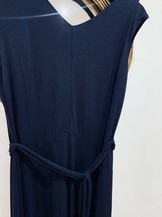 Vestido azul con cinturón