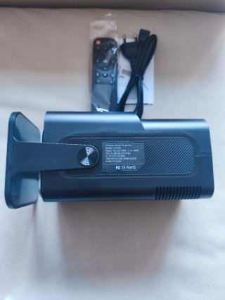 Proyector YEEFON 4K Mini Portátil