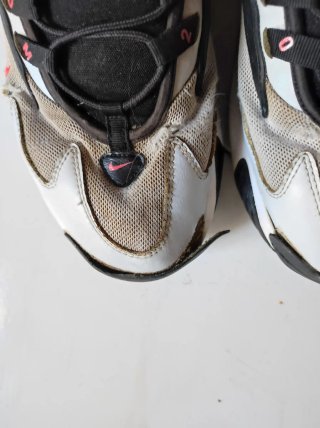 Nike Zoom 2000 + Scarpe Basse Bianche