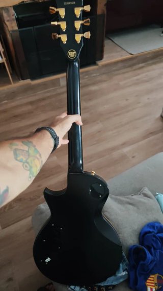 Guitarra ESP E-II Eclipse Negra