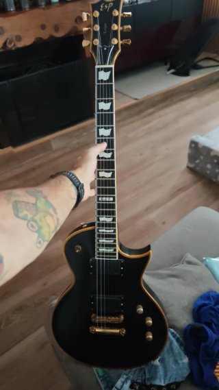 Guitarra ESP E-II Eclipse Negra