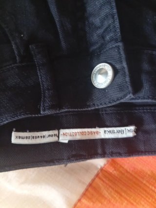 Pantalón corto Bershka negro Talla S