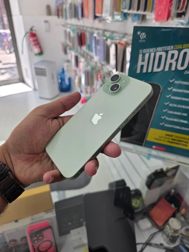 Iphone 15 128GB Verde