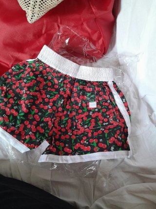Pantaloncini mare ciliegie. 2 paia