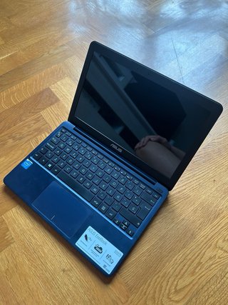 Portátil Asus EeeBook F205T Azul marino