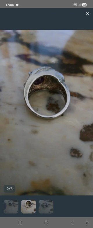 Anillo grande morado y plateado