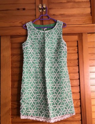 Vestido Wappa Wappa verde con flores blancas