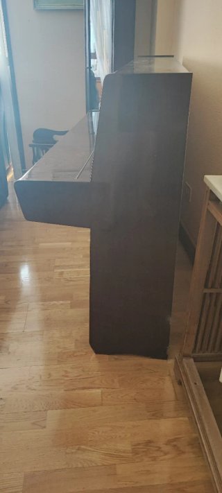 Piano Petrof H100