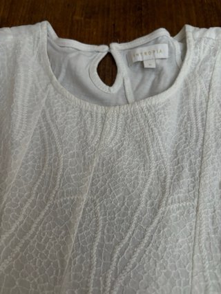 Blusa Intropia bordada blanca