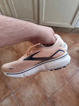Zapatillas Brooks Ghost 15 Rosa/Blanco