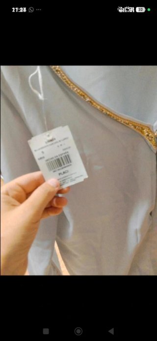 Camisa gris con pedrería dorada Talla S