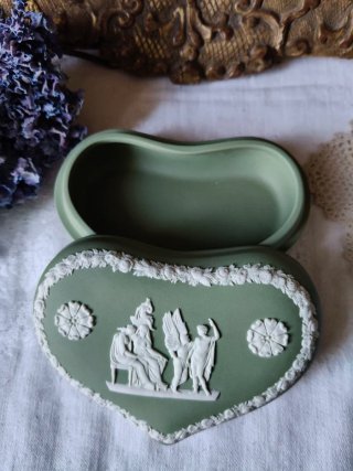 Cofanetto Wedgwood verde salvia
