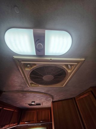 FIAT - MCLOUIS STEEL 463 -Aire/Toldo/Placa/Nevera