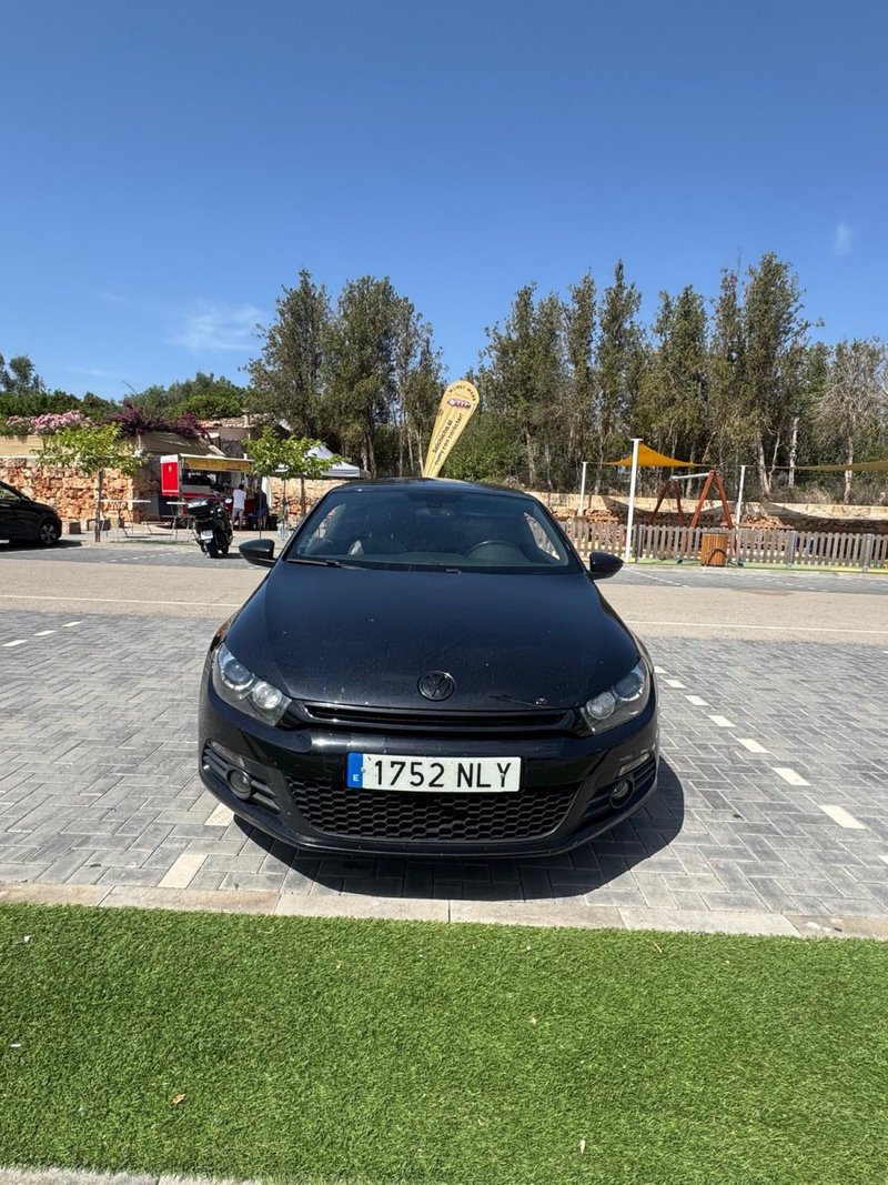 Volkswagen Scirocco 2012 - foto 1