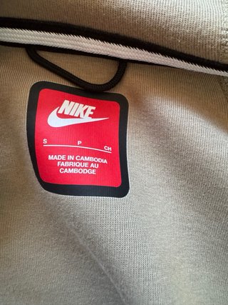 Conjunto Nike Tech Fleece Beige/crema