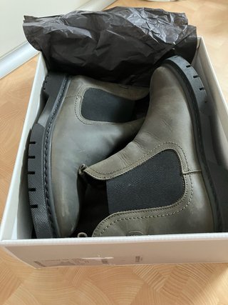 Botines de piel color oliva