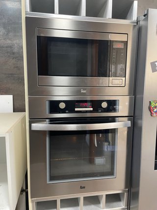 Horno Teka Acero Inoxidable y microondas