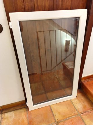 Ventana doble cristal con persiana y mosquitera