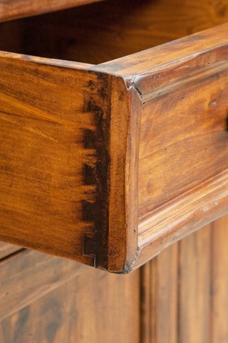 Credenza Country in legno massello di tiglio finit
