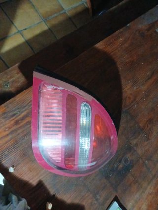 Piloto Trasero Derecho Nissan Almera