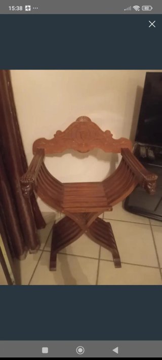 Sedia antica Savonarola in legno