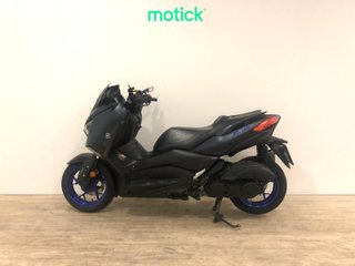 YAMAHA XMAX 125