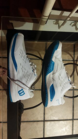 Zapatillas de Tenis Wilson Blancas y Azules