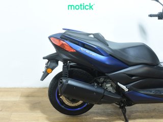 YAMAHA XMAX 300