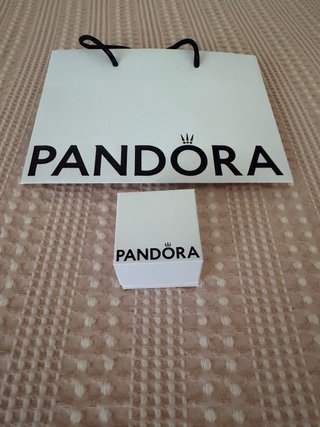 Caja Pandora y bolsa