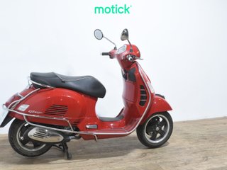 VESPA GTS 125 ( SUPER )